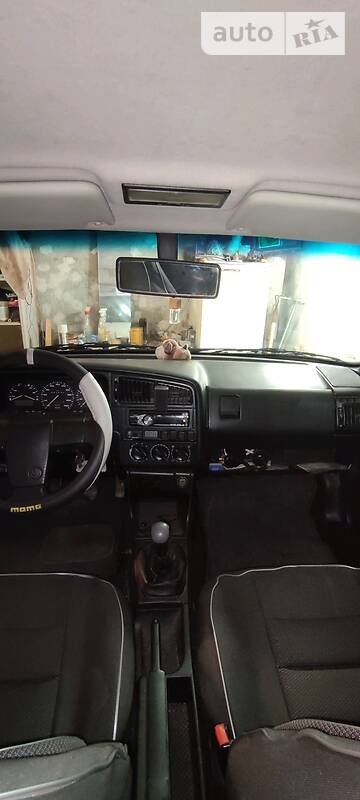 Седан Volkswagen Passat 1989 в Кривому Розі