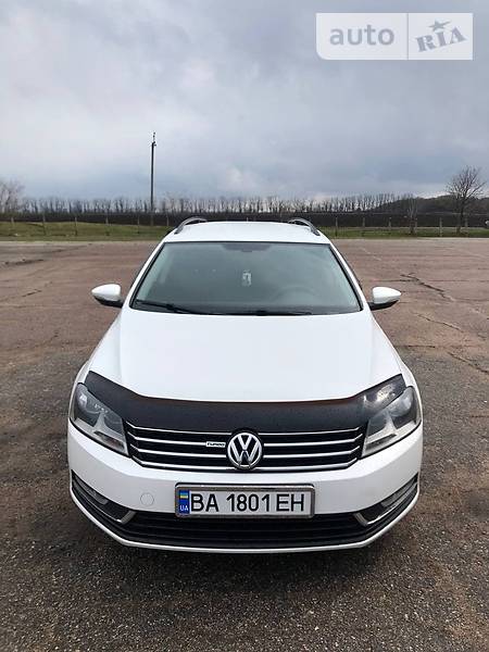 Універсал Volkswagen Passat 2011 в Кропивницькому