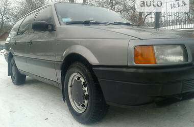 Универсал Volkswagen Passat 1989 в Лановцах