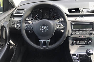 Универсал Volkswagen Passat 2011 в Днепре