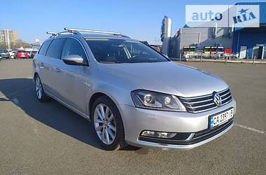 Универсал Volkswagen Passat 2011 в Киеве