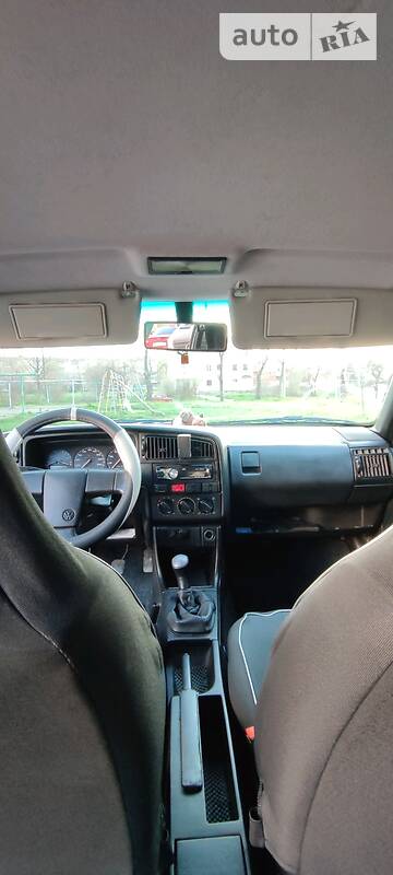 Седан Volkswagen Passat 1989 в Кривому Розі