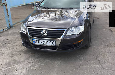 Седан Volkswagen Passat 2005 в Херсоне