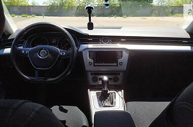 Универсал Volkswagen Passat 2016 в Одессе
