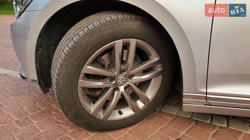 Универсал Volkswagen Passat 2017 в Ивано-Франковске фото 28 Универсал Volkswagen Passat 2017 в Ивано-Франковске