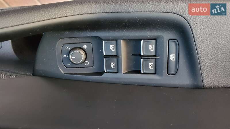 Универсал Volkswagen Passat 2017 в Ивано-Франковске фото 48 Универсал Volkswagen Passat 2017 в Ивано-Франковске