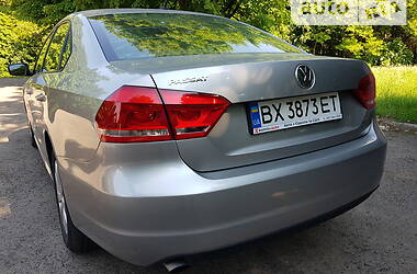 Седан Volkswagen Passat 2012 в Хмельницком