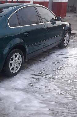 Седан Volkswagen Passat 2002 в Ужгороде