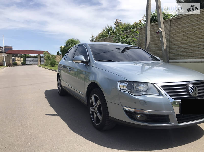 Седан Volkswagen Passat 2010 в Харкові