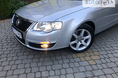 Універсал Volkswagen Passat 2010 в Трускавці