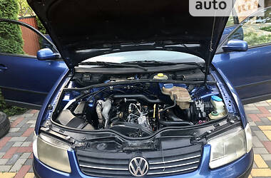 Универсал Volkswagen Passat 1999 в Хусте