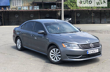 Седан Volkswagen Passat 2013 в 