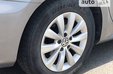 Седан Volkswagen Passat 2013 в 