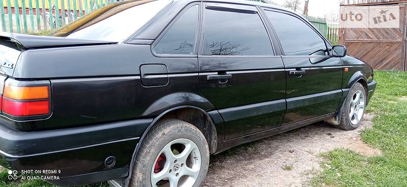 Седан Volkswagen Passat 1992 в Івано-Франківську