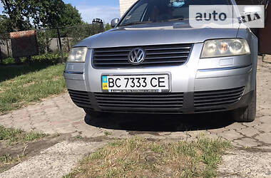 Седан Volkswagen Passat 2003 в Львове