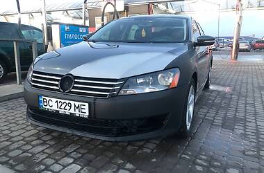 Седан Volkswagen Passat 2013 в Львове