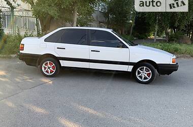 Седан Volkswagen Passat 1991 в 