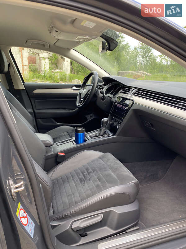 Универсал Volkswagen Passat 2018 в Житомире фото 7 Универсал Volkswagen Passat 2018 в Житомире