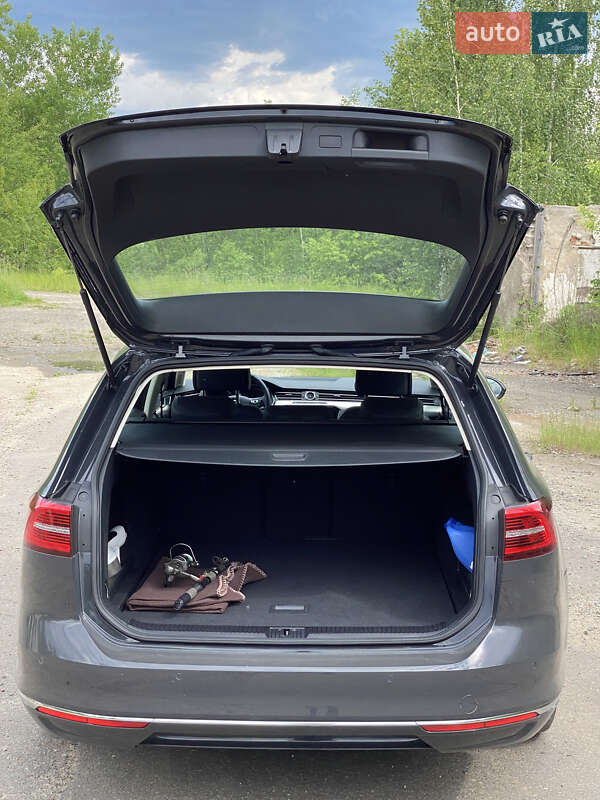 Универсал Volkswagen Passat 2018 в Житомире фото 11 Универсал Volkswagen Passat 2018 в Житомире
