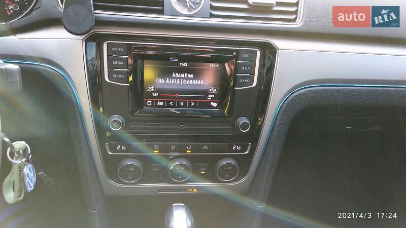 Седан Volkswagen Passat 2015 в Богуславі