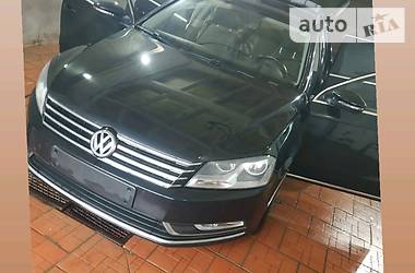 Універсал Volkswagen Passat 2012 в Бердичеві