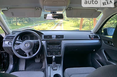 Седан Volkswagen Passat 2012 в Дубно