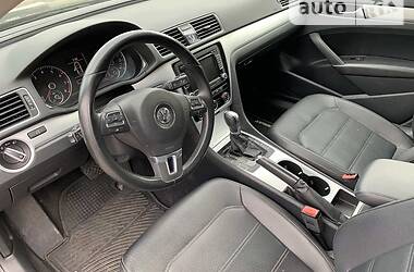 Седан Volkswagen Passat 2013 в Киеве