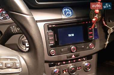 Универсал Volkswagen Passat 2013 в 