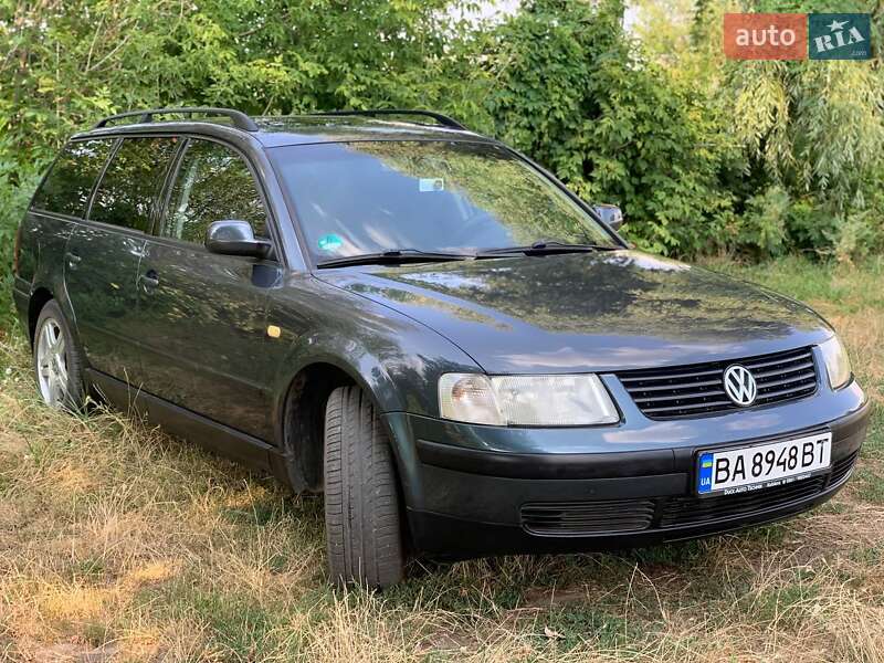 Універсал Volkswagen Passat 1999 в Олександрії