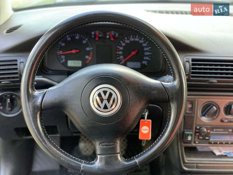 Універсал Volkswagen Passat 1999 в Олександрії