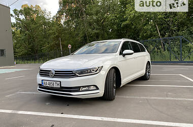 Универсал Volkswagen Passat 2015 в 