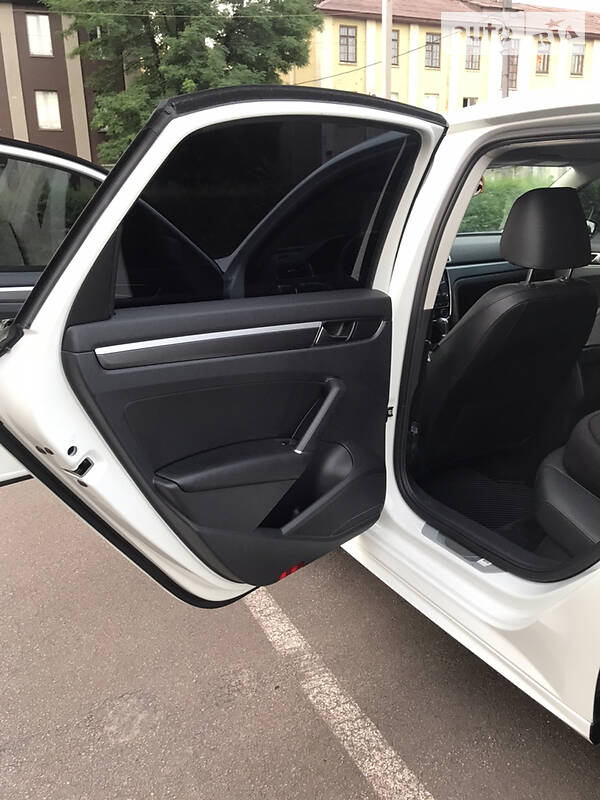 Седан Volkswagen Passat 2018 в Каменском