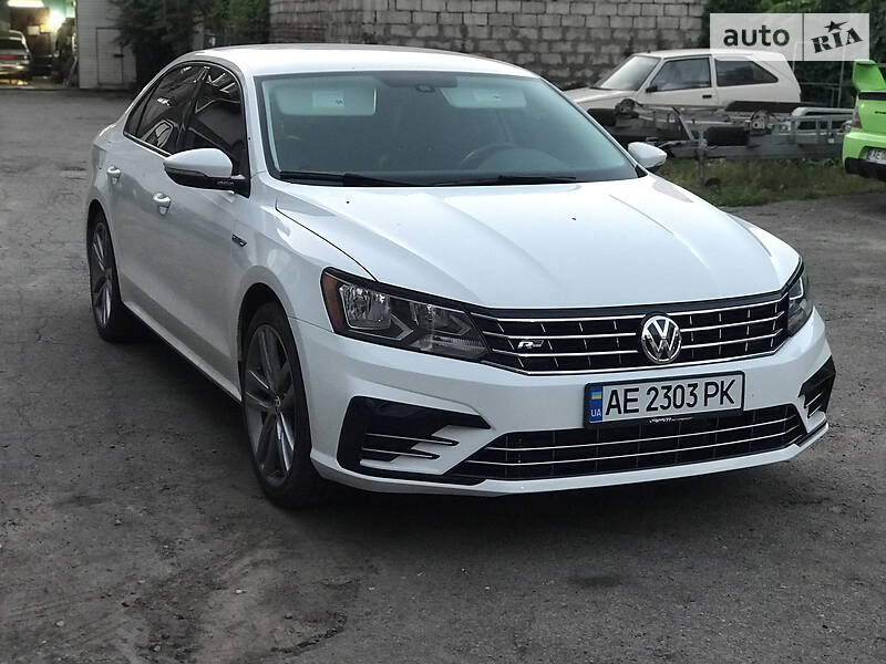 Седан Volkswagen Passat 2018 в Каменском