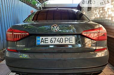 Седан Volkswagen Passat 2016 в Кривому Розі