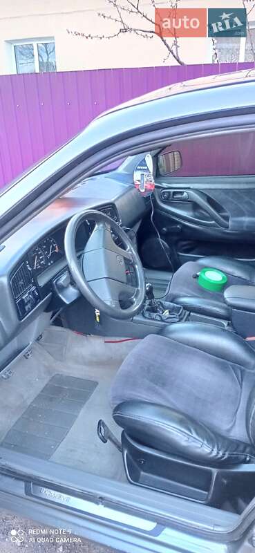 Седан Volkswagen Passat 1990 в Маньківці