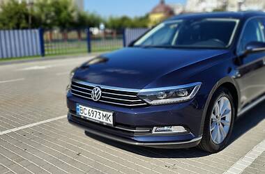 Универсал Volkswagen Passat 2015 в Львове