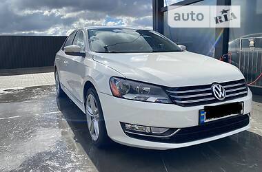 Седан Volkswagen Passat 2014 в Києві