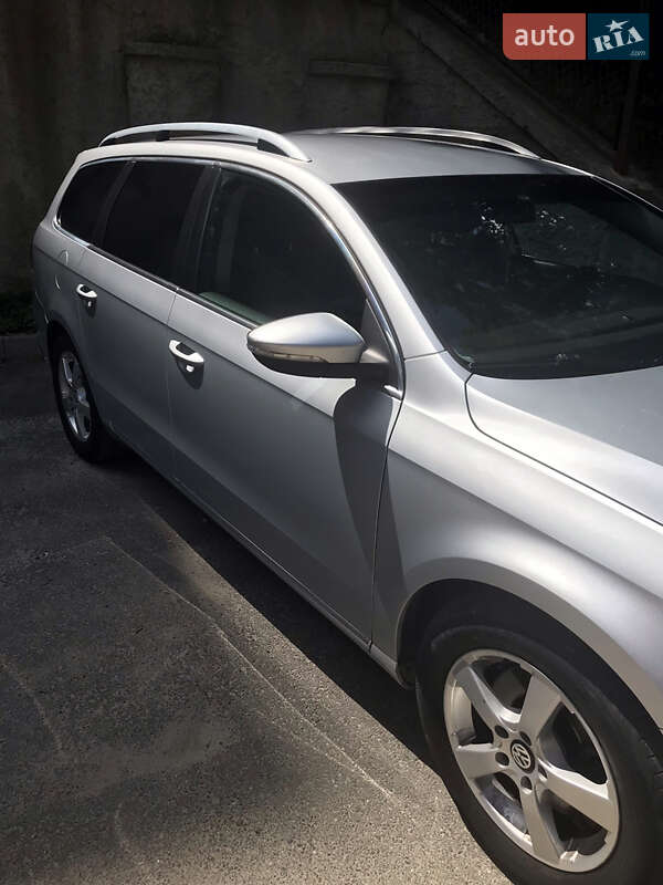 Универсал Volkswagen Passat 2012 в Тернополе фото 2 Универсал Volkswagen Passat 2012 в Тернополе
