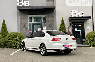 Седан Volkswagen Passat 2018 в 