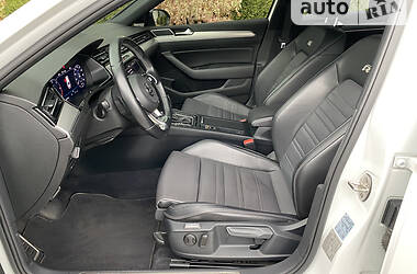 Седан Volkswagen Passat 2018 в 