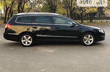 Универсал Volkswagen Passat 2009 в Староконстантинове