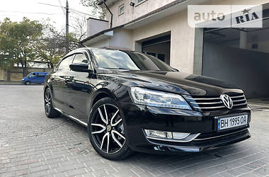 Седан Volkswagen Passat 2012 в Одесі