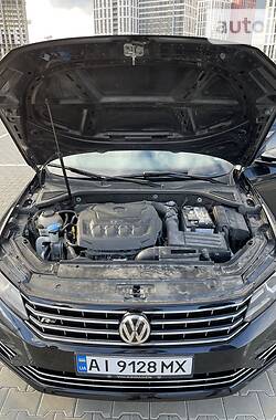 Седан Volkswagen Passat 2018 в Києві