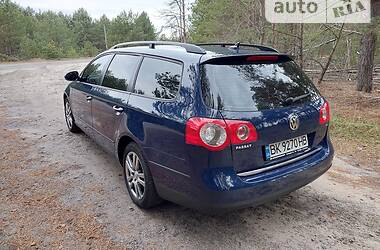 Универсал Volkswagen Passat 2007 в Ровно