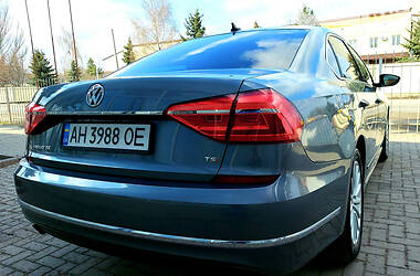 Седан Volkswagen Passat 2015 в Днепре