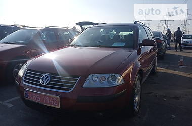 Универсал Volkswagen Passat 2003 в Дергачах