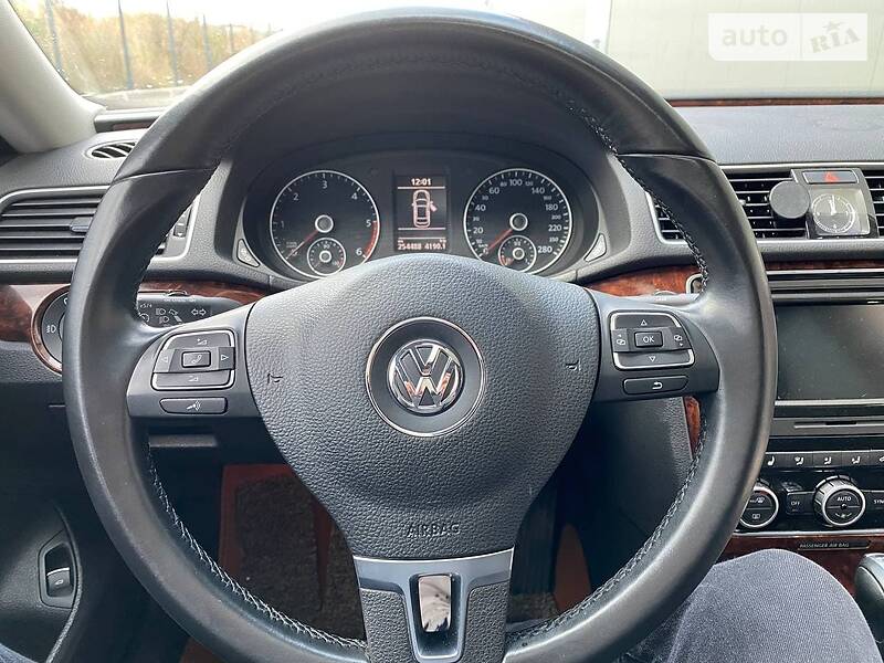Седан Volkswagen Passat 2013 в Боярке