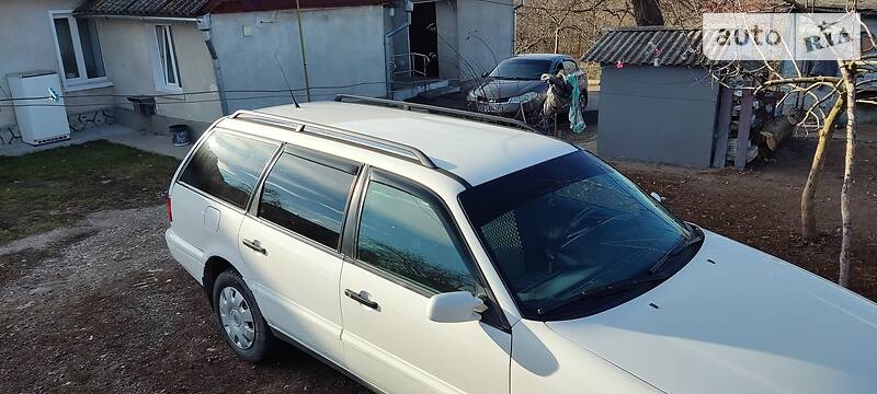Универсал Volkswagen Passat 1996 в Городке