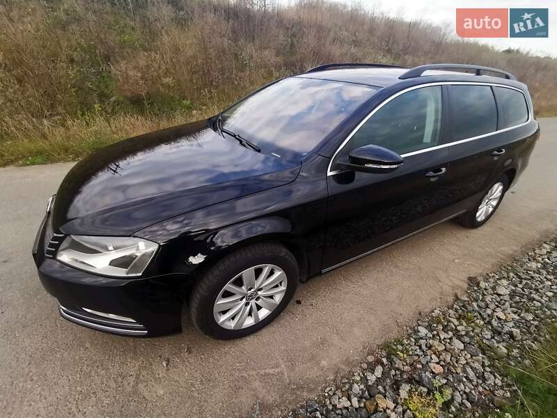 Универсал Volkswagen Passat 2012 в Хмельницком