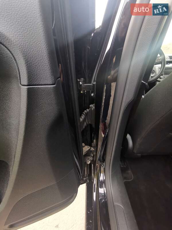 Универсал Volkswagen Passat 2012 в Хмельницком